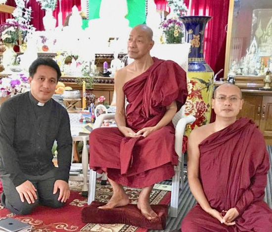 1020 KMedilo monks