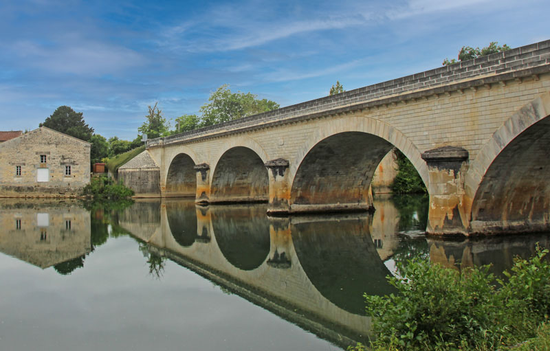 1022 Bridges 0615 Bassac 32ee