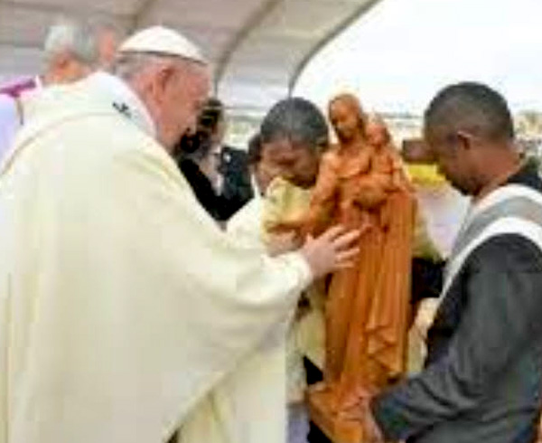 1219 Pope Mary