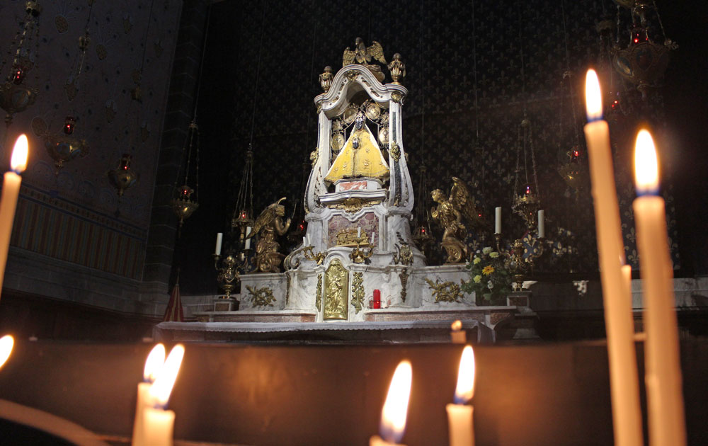 0918 HNM 0512 Le Puy candle 6J