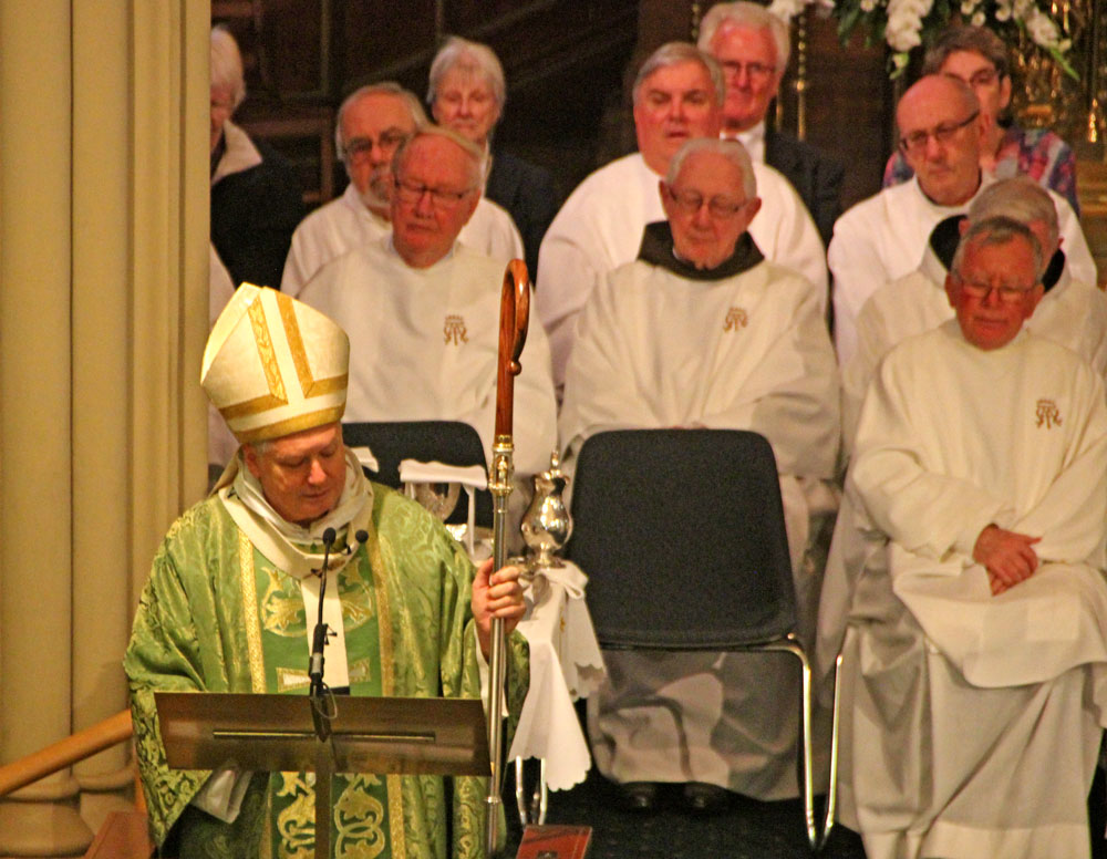 0918 St Pats 03a 150th Mass 24