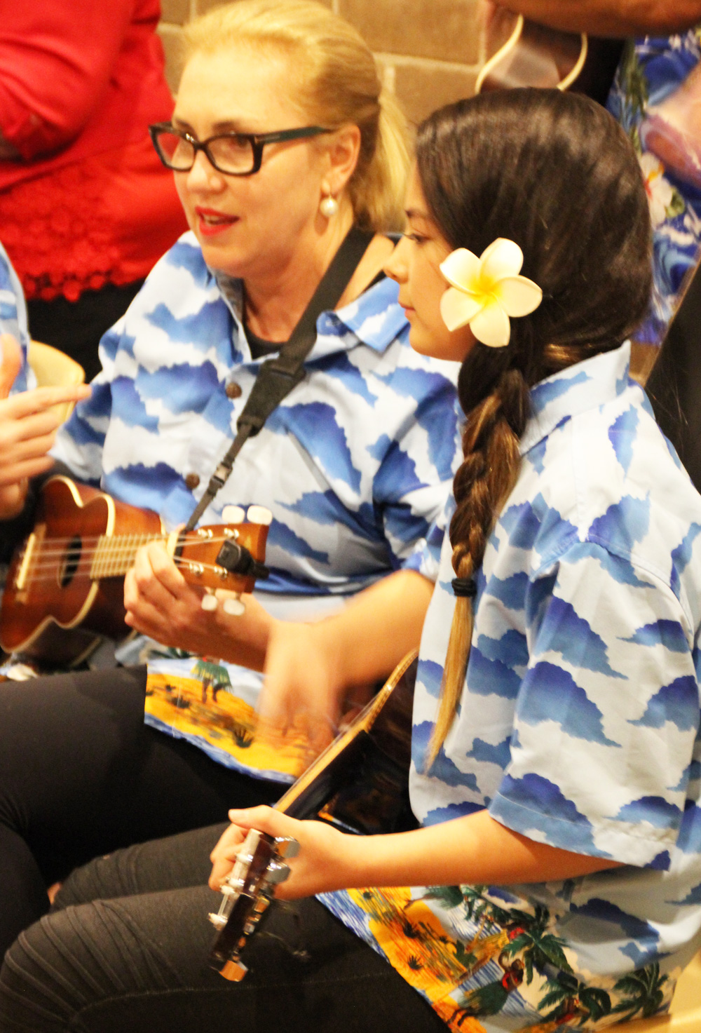 0919 Ukulele grp 6d