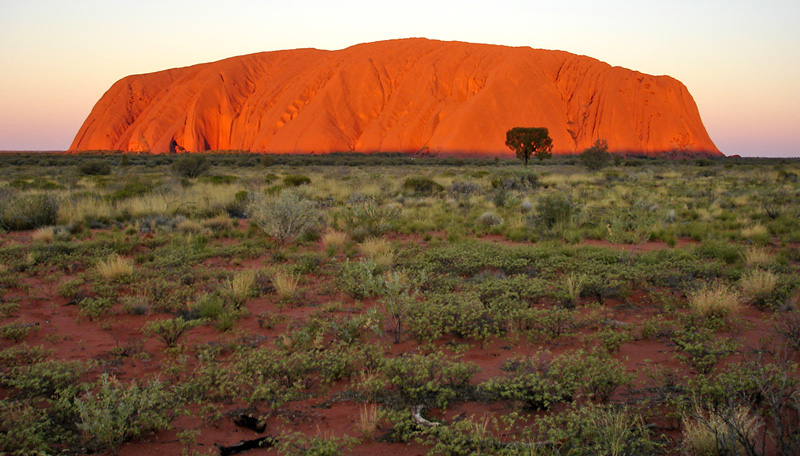 0120 Australia Day 4 0806 Uluru sunset 14