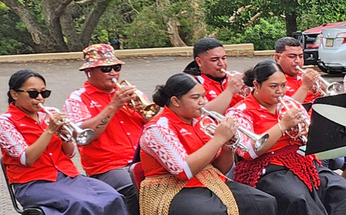 0125 Tonga band 5crp