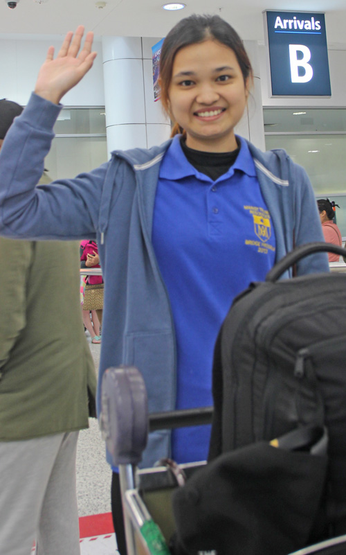 0825 Muriel Valles 4 0717 Muriel arrival 4 airport 3