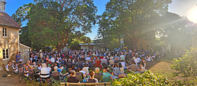 1225 VM Vigil Mass 4p