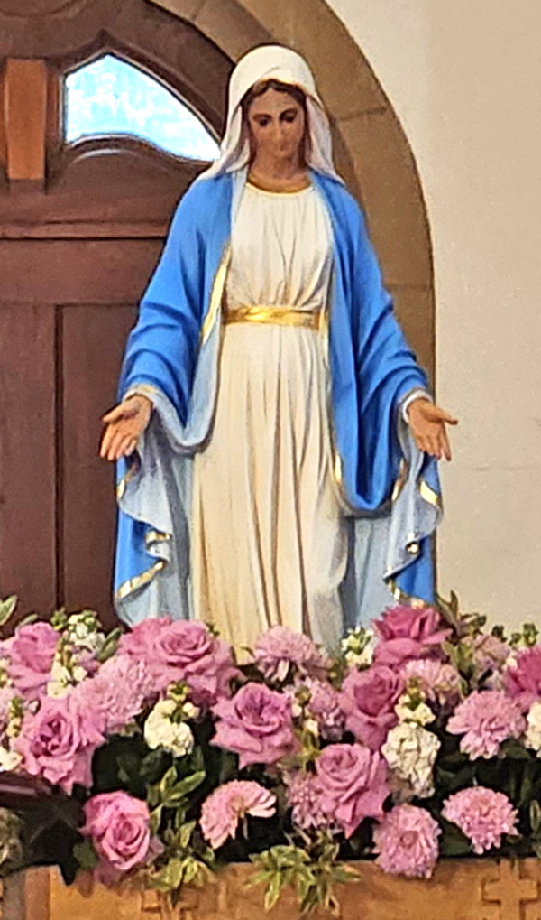 0526 SM Mary procession 1